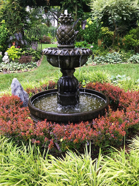 garden fountain Piña Cascada Henri Studio