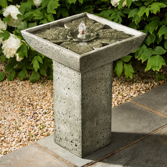 garden fountain Andra