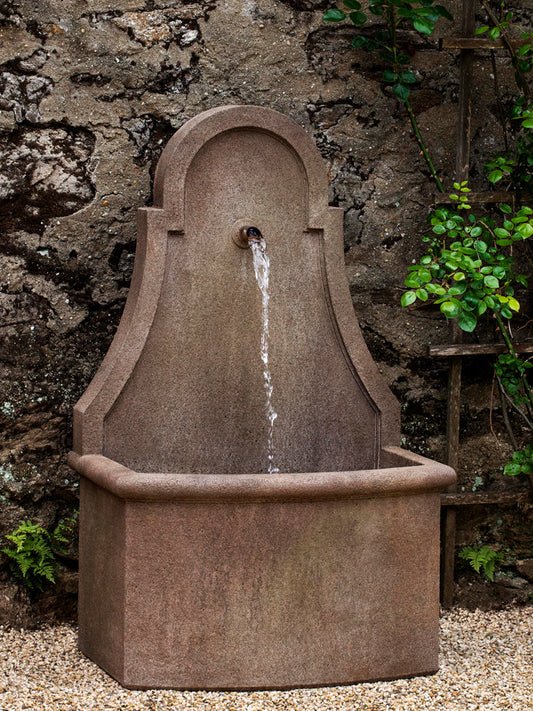 outdoor fountain Closerie Wall