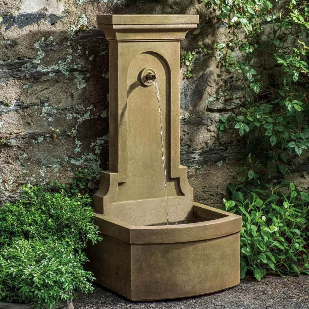 wall fountain Loggia