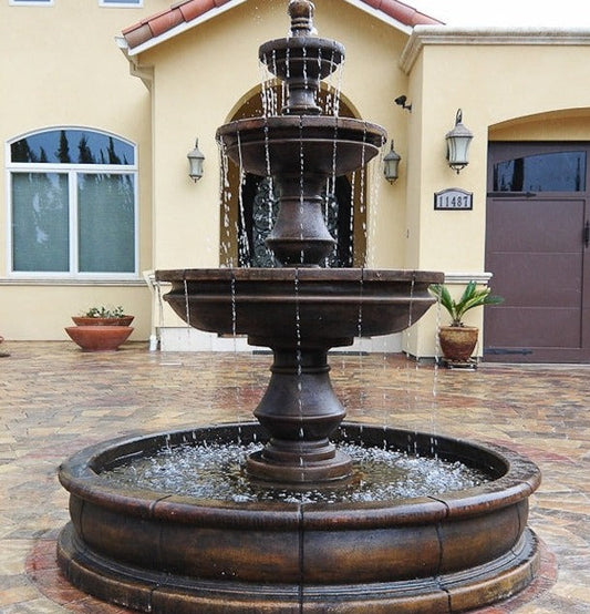 pond fountain Montefalco