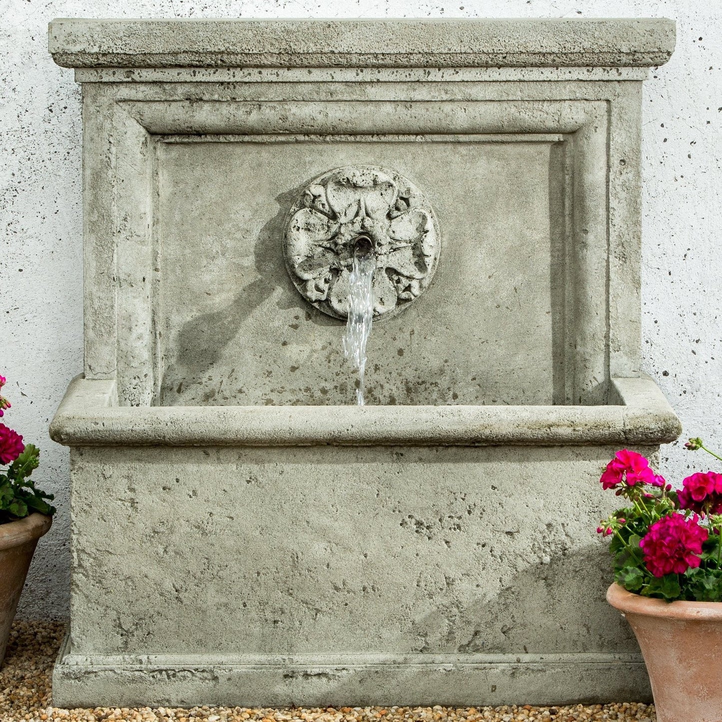 outdoor fountain St. Aubin Wall