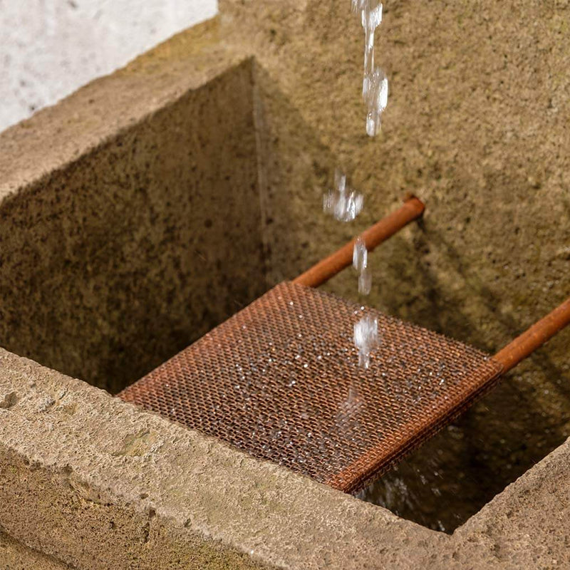 wall fountain Relais